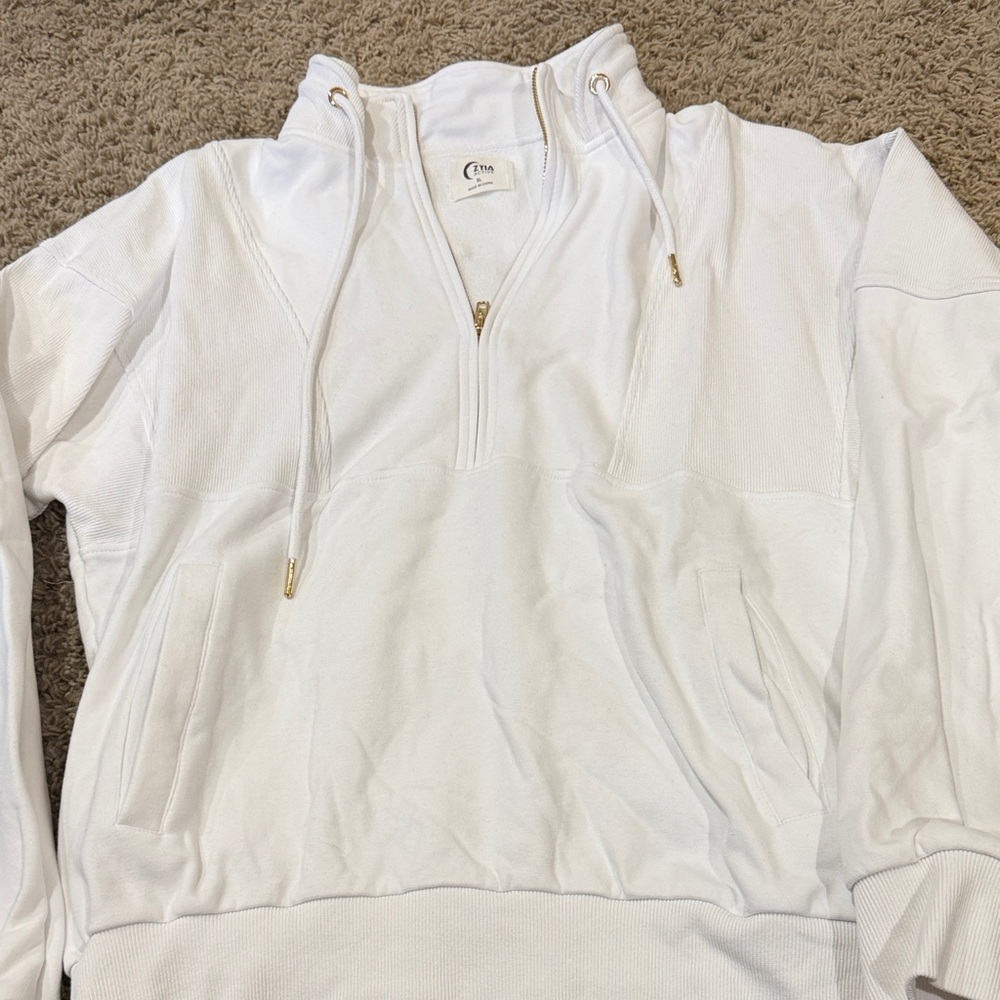 ZYIA White Zip-Up Jacket
